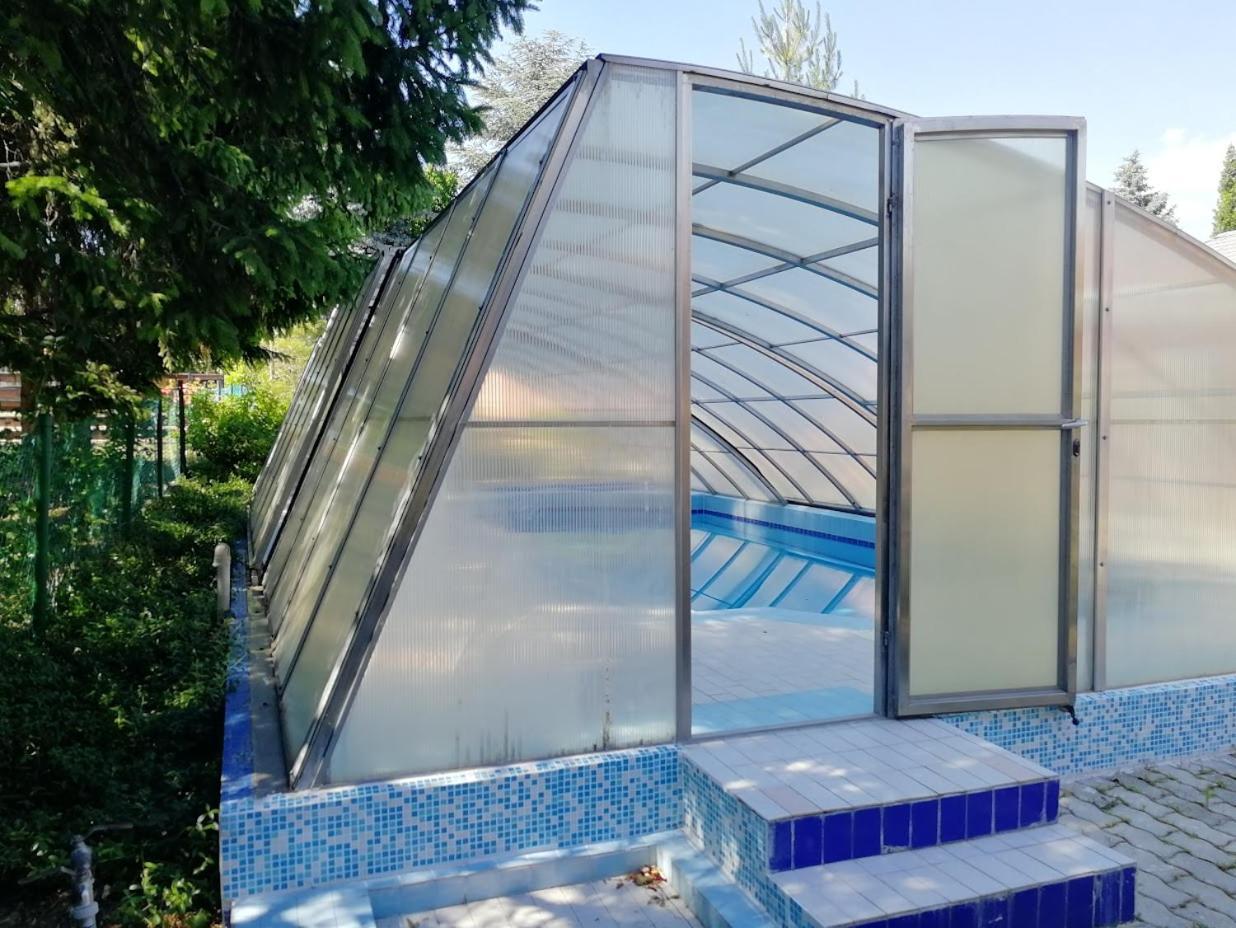 Feszek Apartmanhaz ボニャルツバシュ エクステリア 写真