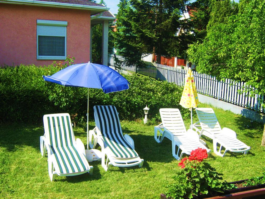 Feszek Apartmanhaz ボニャルツバシュ エクステリア 写真